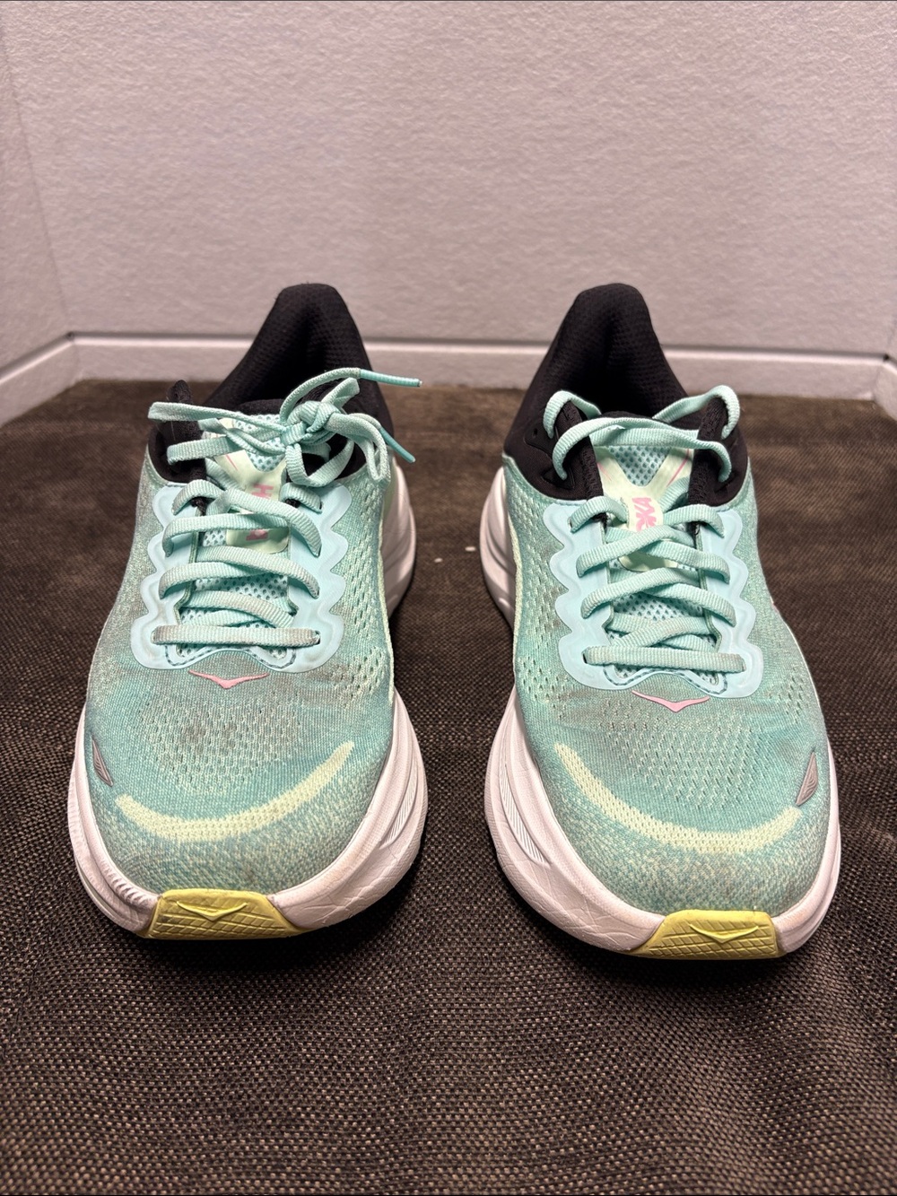 Hoka Women’s Bondi 9 Size 9.5D Wide - Picture 4 of 14